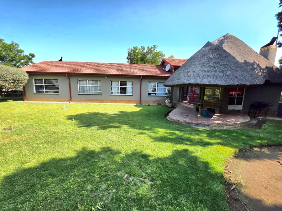To Let 4 Bedroom Property for Rent in Panorama Free State